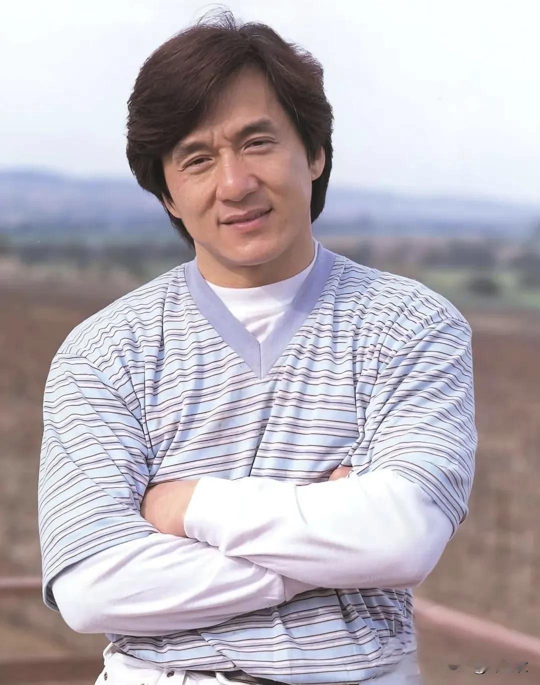 评论区经常会有人说；成龙是华人里知名度最大的明星，但是我认真想了一下。

我感觉