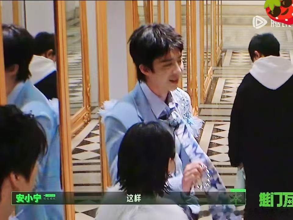 刘宇宁：开推和地球总得抓一个你。王玉雯：好的收到，先抓领带。这flag立得太精准