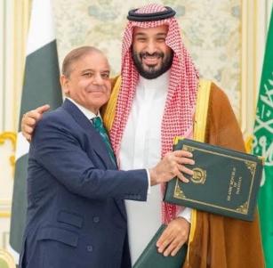 沙特这次打算放手一搏了，直接把自己的军事基地借给巴基斯坦使用，只要能保护自己的安