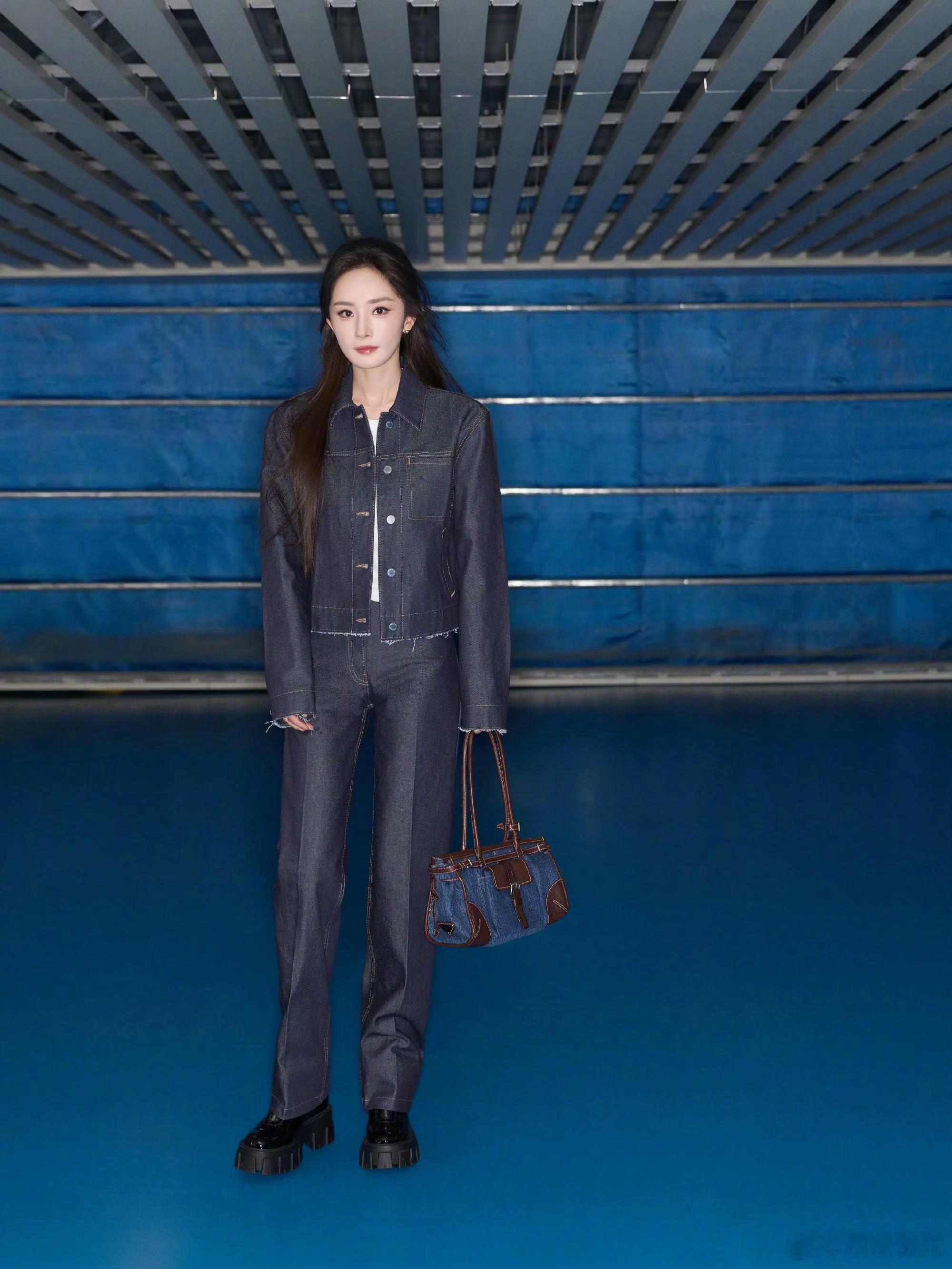 杨幂｜2026 F/W Milano Fashion Week国内当家花旦自然不