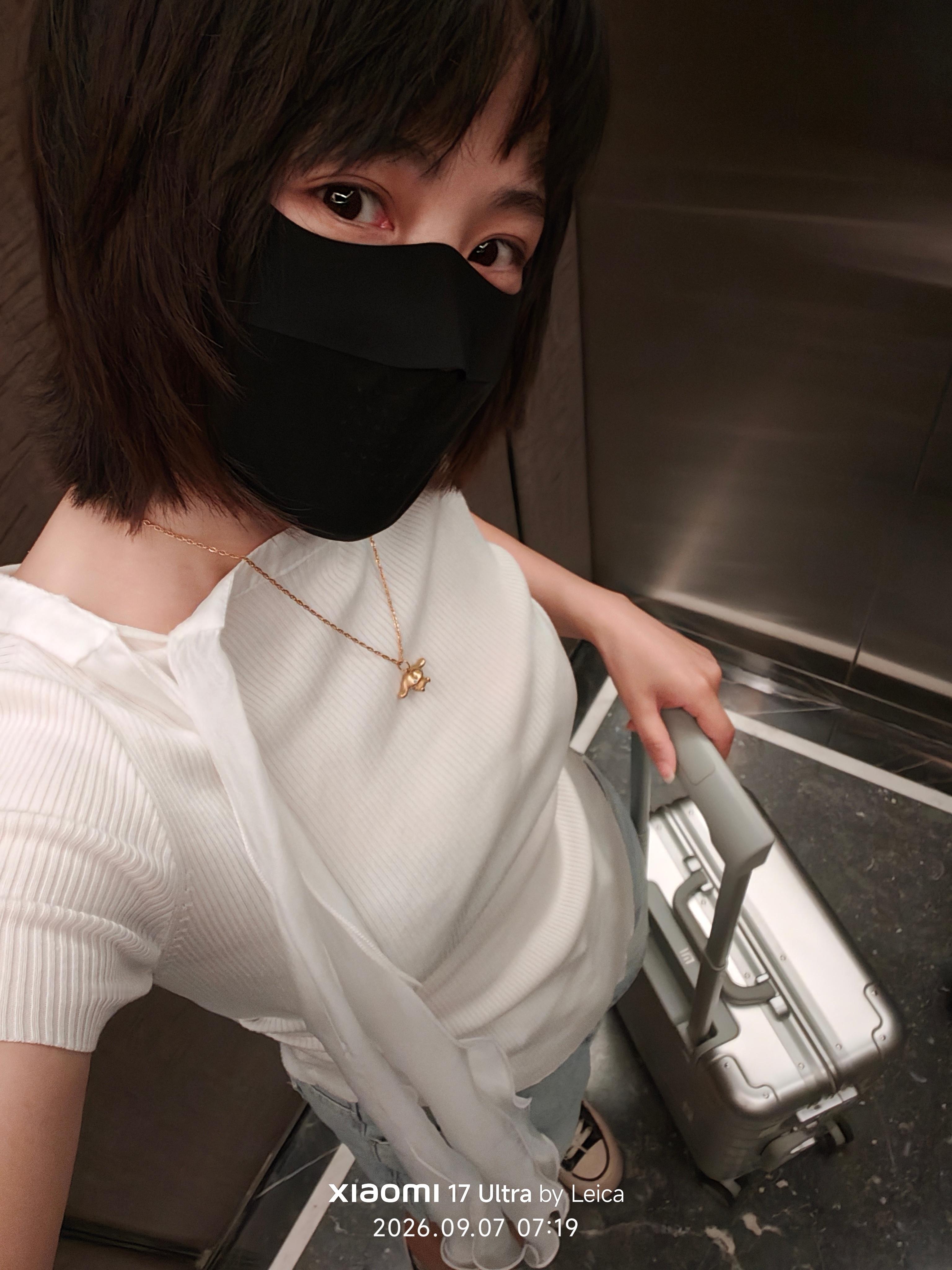 出发啦[爱慕][爱慕][爱慕]北京我又来咯！[舔屏][舔屏][舔屏]激动的心[流