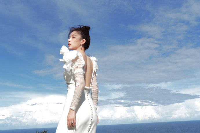 阚清子38岁生日照  看姐姐状态真的好舒服，祝生日快乐，新一岁不慌不忙，幸福稳稳