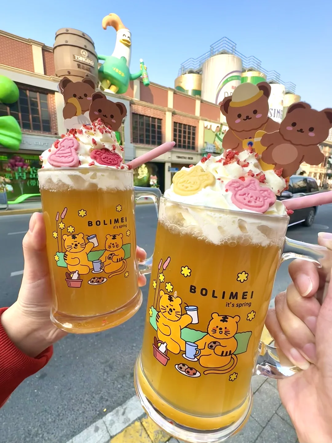 在青岛！！喝到了人生漂亮酒！！！戳子肉一绝！！！