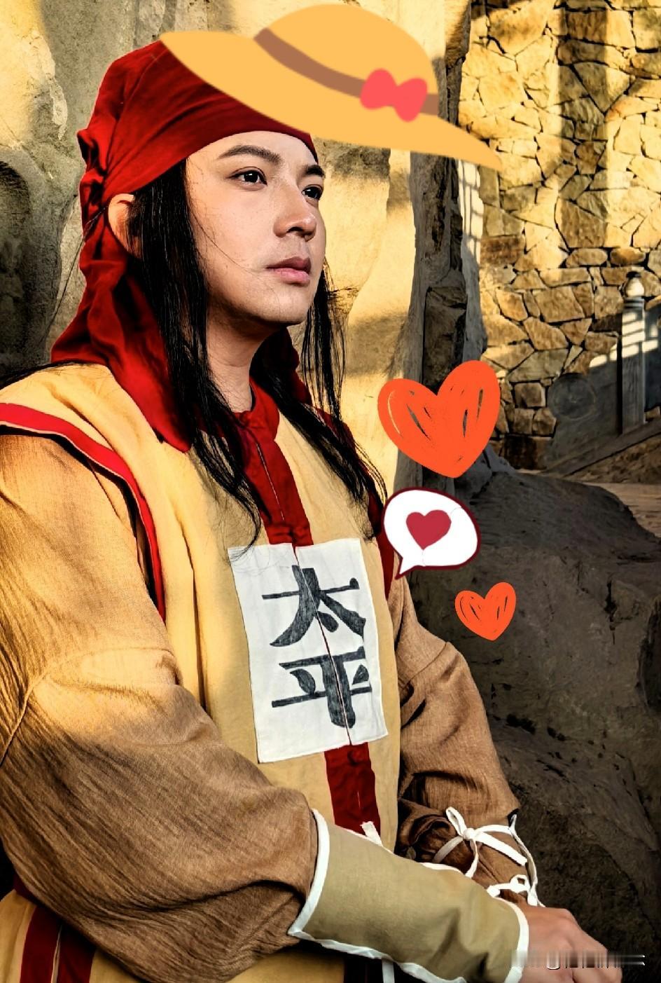 太平天国服饰有着独特的文化内涵。它在一定程度上继承了传统汉服的样式，又结合了当时