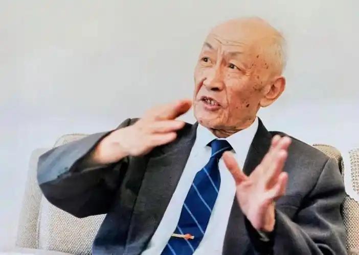 他隐姓埋名几十年，直到去世后才被世人知晓——朱光亚：中国核事业的“总管家”
假如