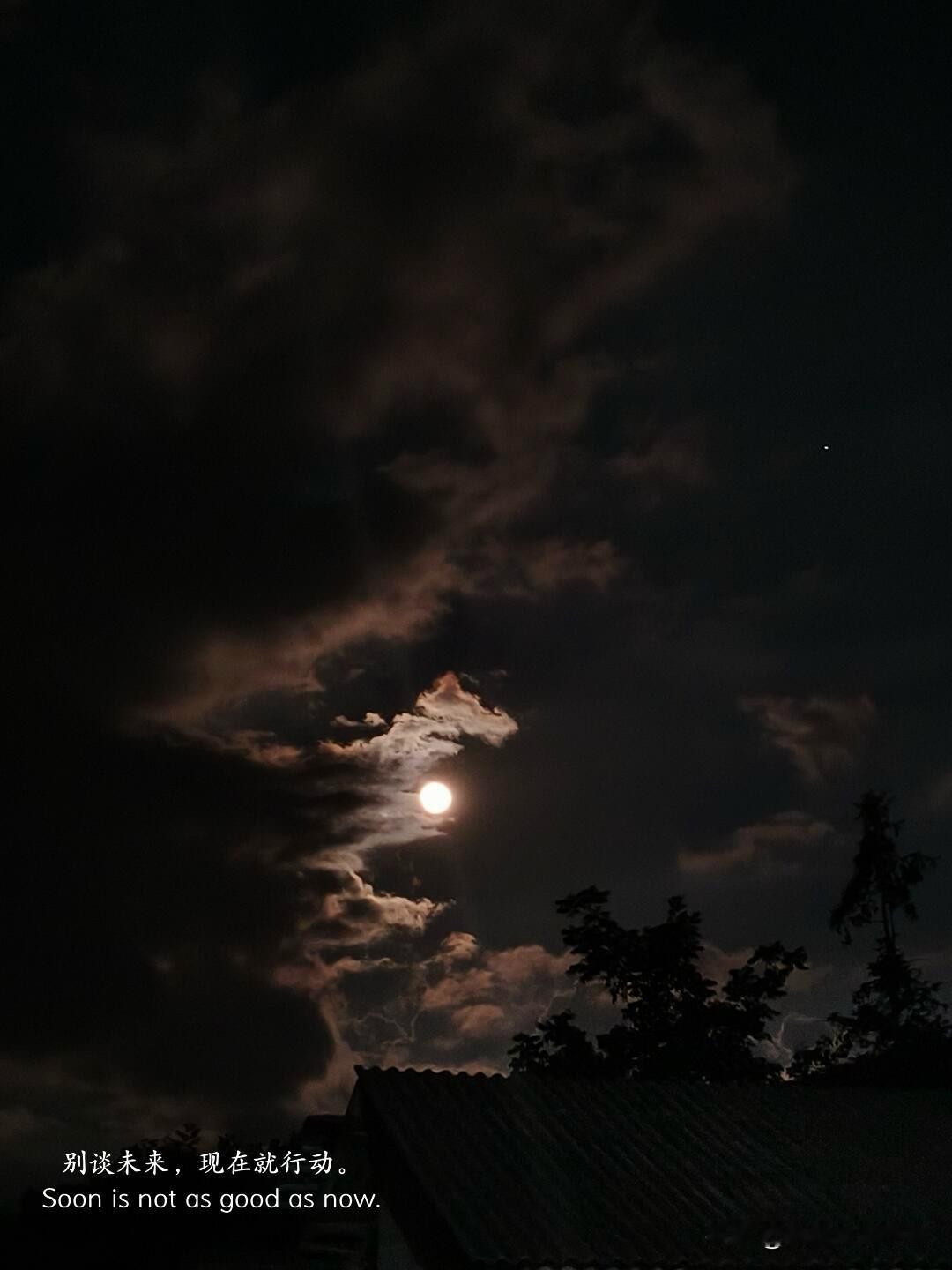 别人的哀痛总是容易被讲成人生哲理。

艾萨克·阿西莫夫/银河帝国（1-12册）