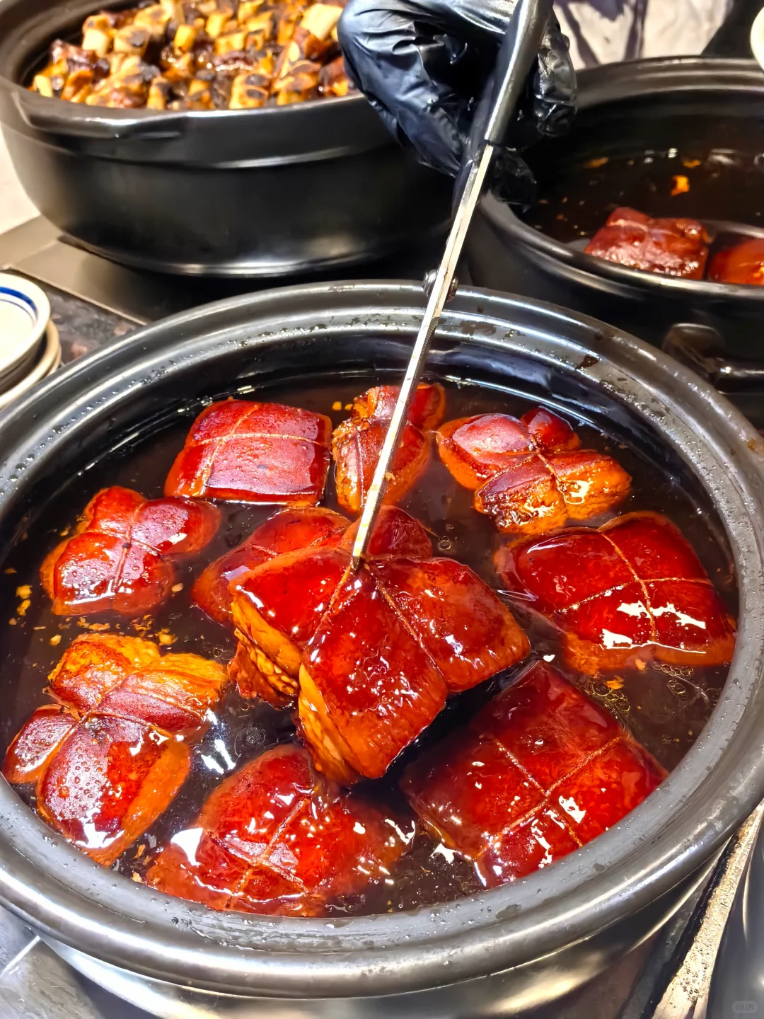 在三亚，他们家的大肘子靠抢啊‼️‼️‼️
