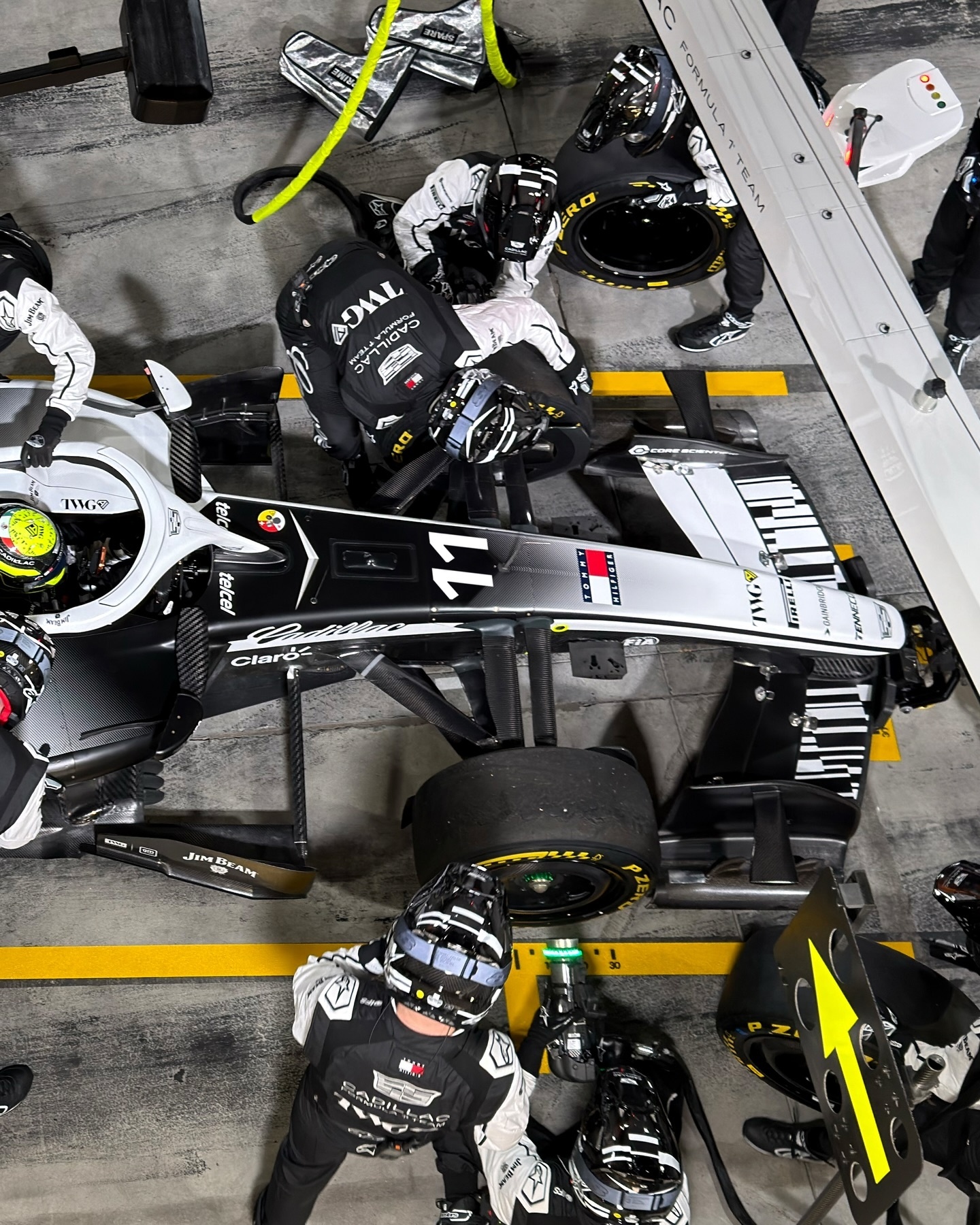 由摄影师：Darren Heath，使用iPhone17 Pro拍摄的凯迪拉克F