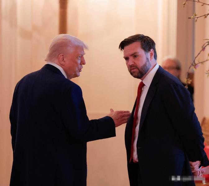 万斯披露谈判内容：“特朗普总统说，只要伊朗承诺不拥有核武器，我们就会让伊朗经济繁