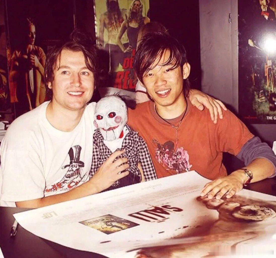 《电锯惊魂1》导演温子仁和主演雷·沃纳尔20多年前以及在今年圣丹斯电影节的最新合