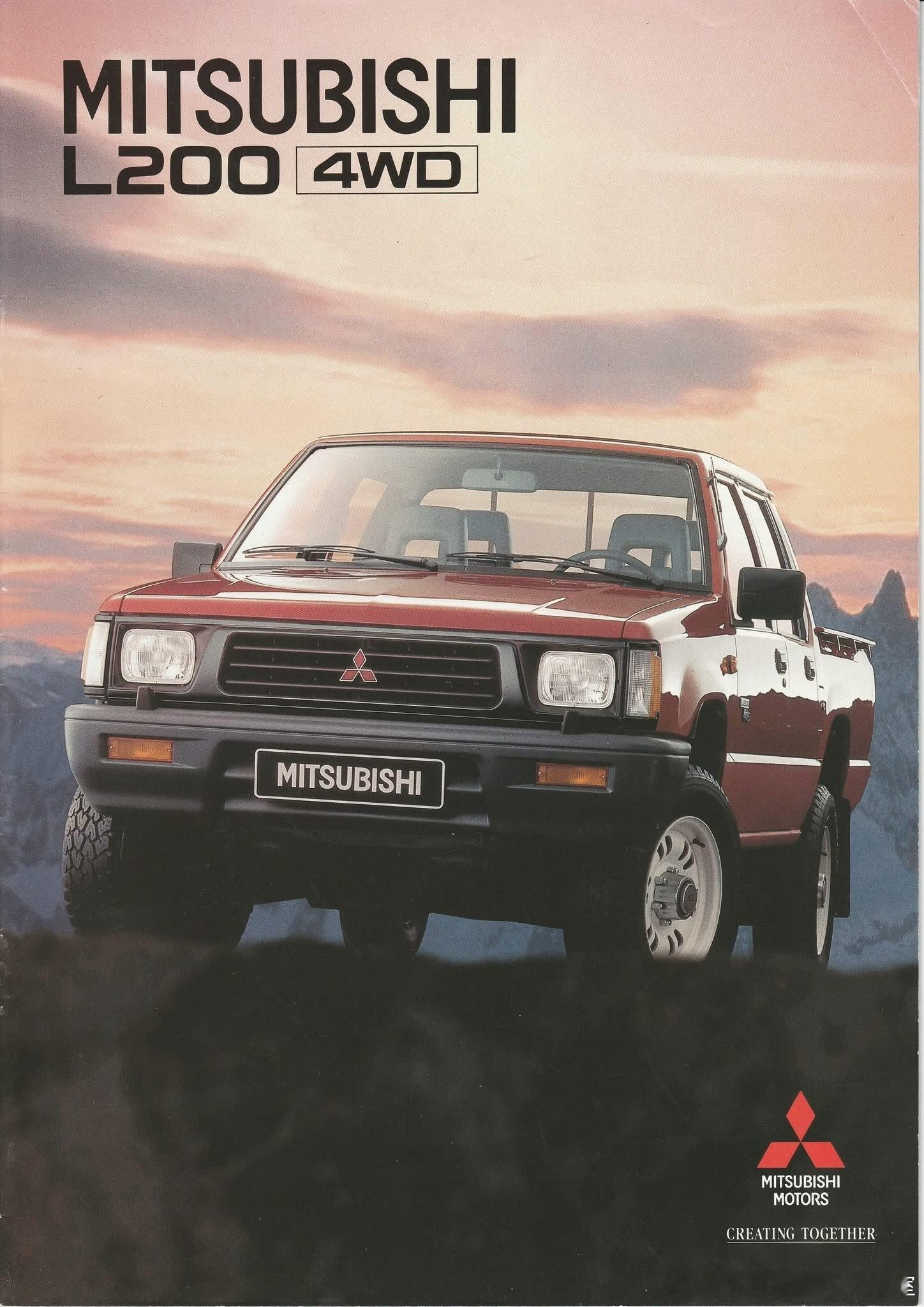 三菱L200是一款中型皮卡，1986年推出的是其第二代车型。这一代车型采用了全新