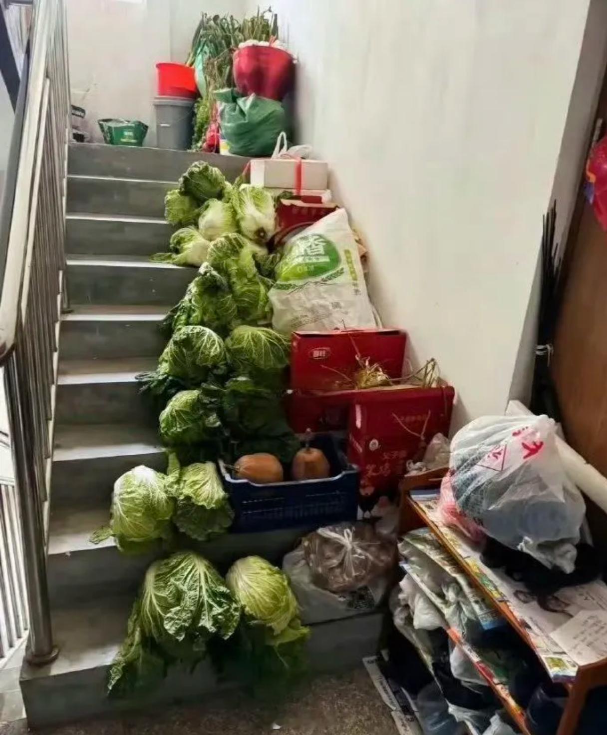 碰到这样的邻居，怎么说都不听，该咋办？ 