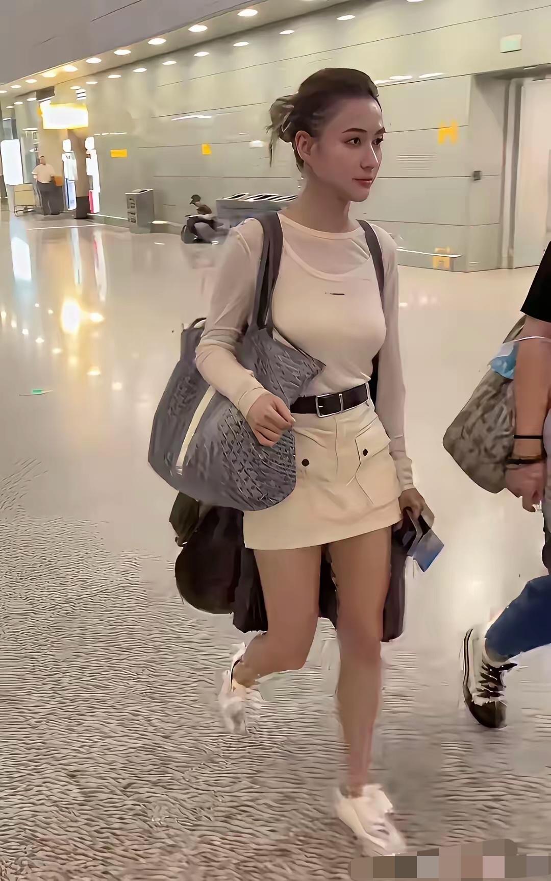 这位女士是谁？这么漂亮有气质