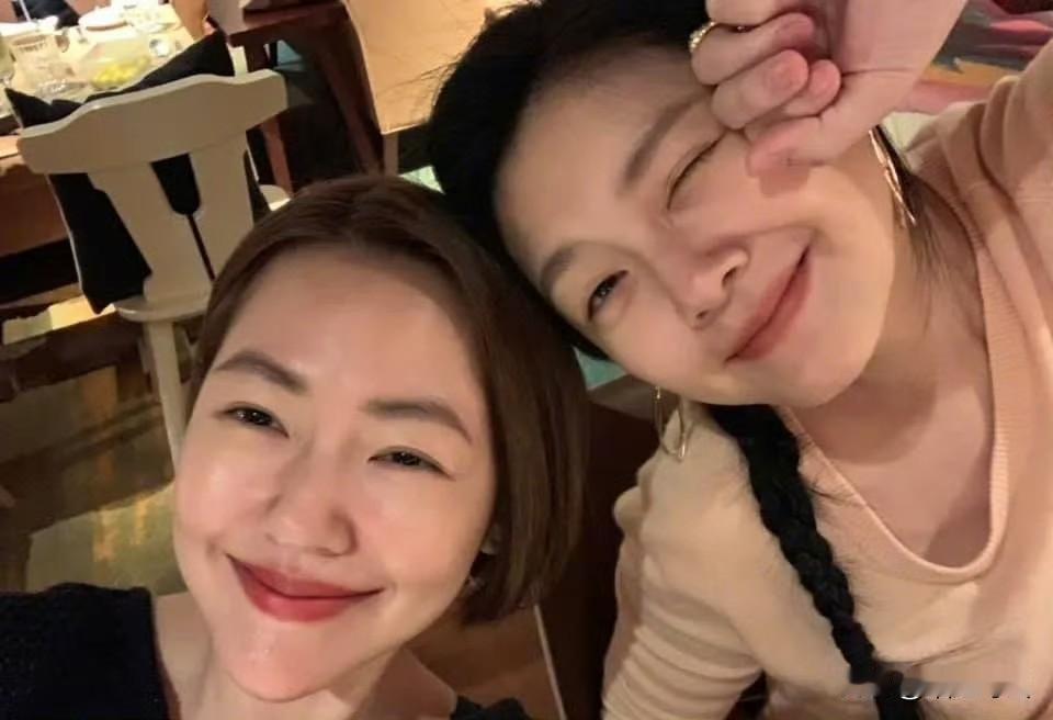 小S终于不忍了！面对最近越演越烈的“小S不愿当大S俩孩子的共同监护人”“ S家没