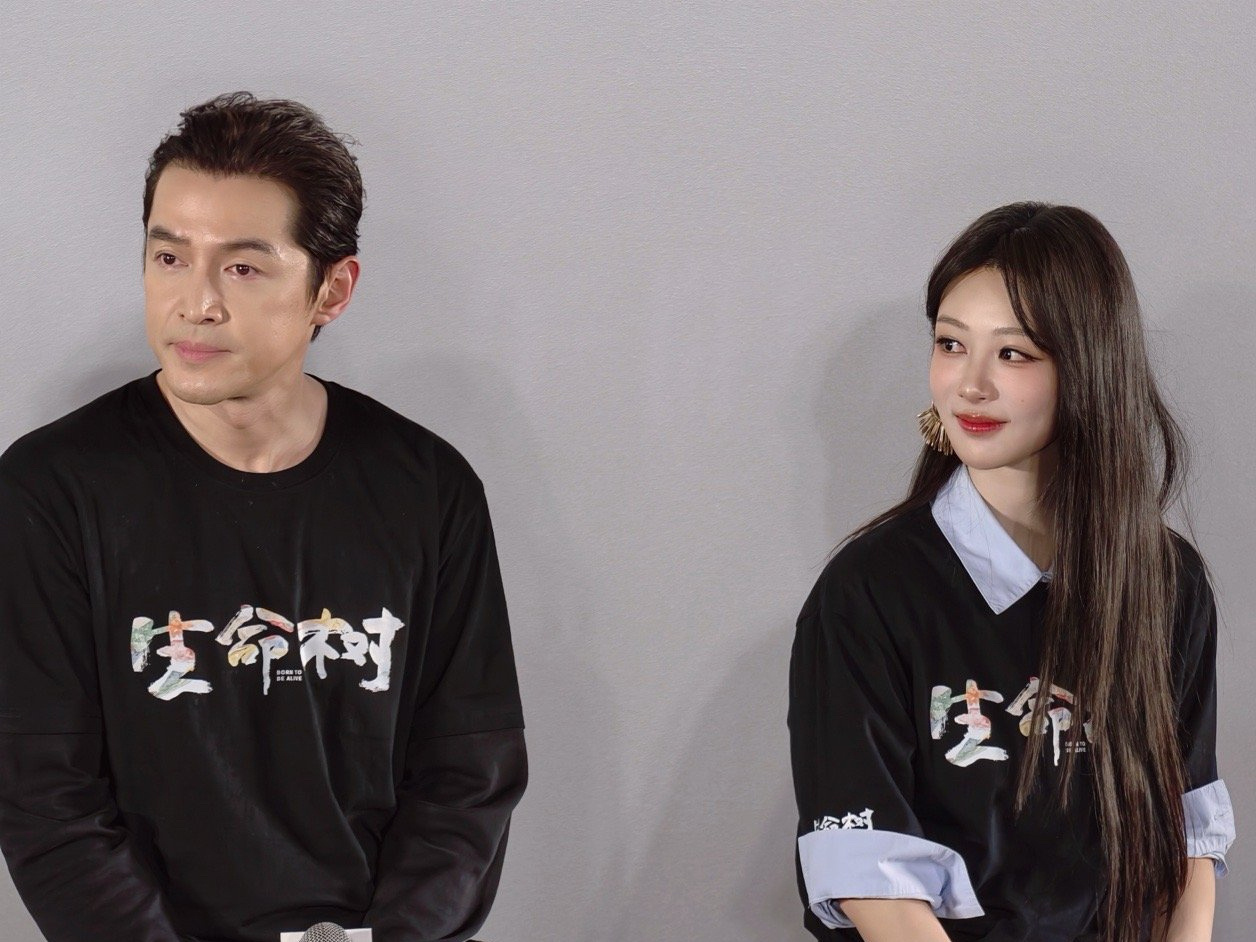 生命树发布会上的我紫真是美晕了，完全爱豆来的