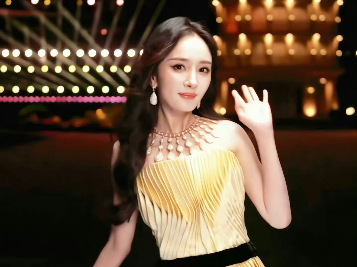 女明星VOGUE盛典红毯ending镜头💫杨幂 张予曦 卢昱晓 宁艺卓 田曦薇