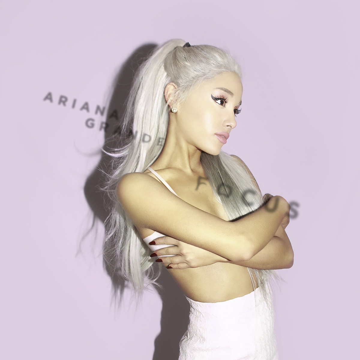 Ariana Grande 在『Dangerous Woman』十周年之际仍然无