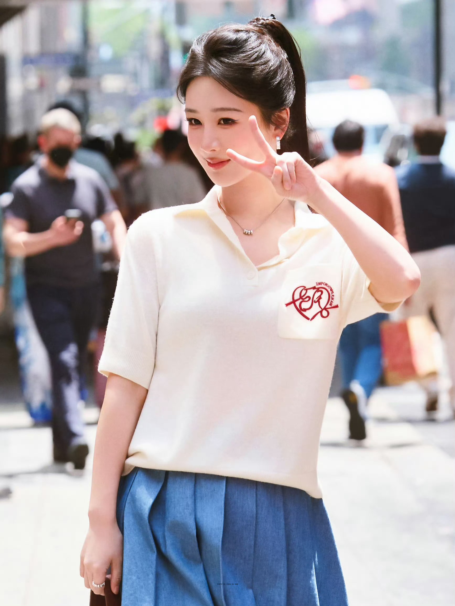 杨紫杨紫玉兰花开君再来  yz杨紫董竹君 我爱你，想为你做一块甜蜜巧克力，让你没