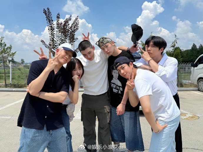 ASTRO一起送车银优入伍 28日，车银优正式入伍，ASTRO成员MJ、JINJ