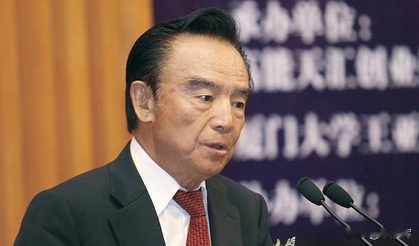 一路走好！2015年，在北京，我与刘鸿儒有过一次见面，他称我“后生可畏”，我说他
