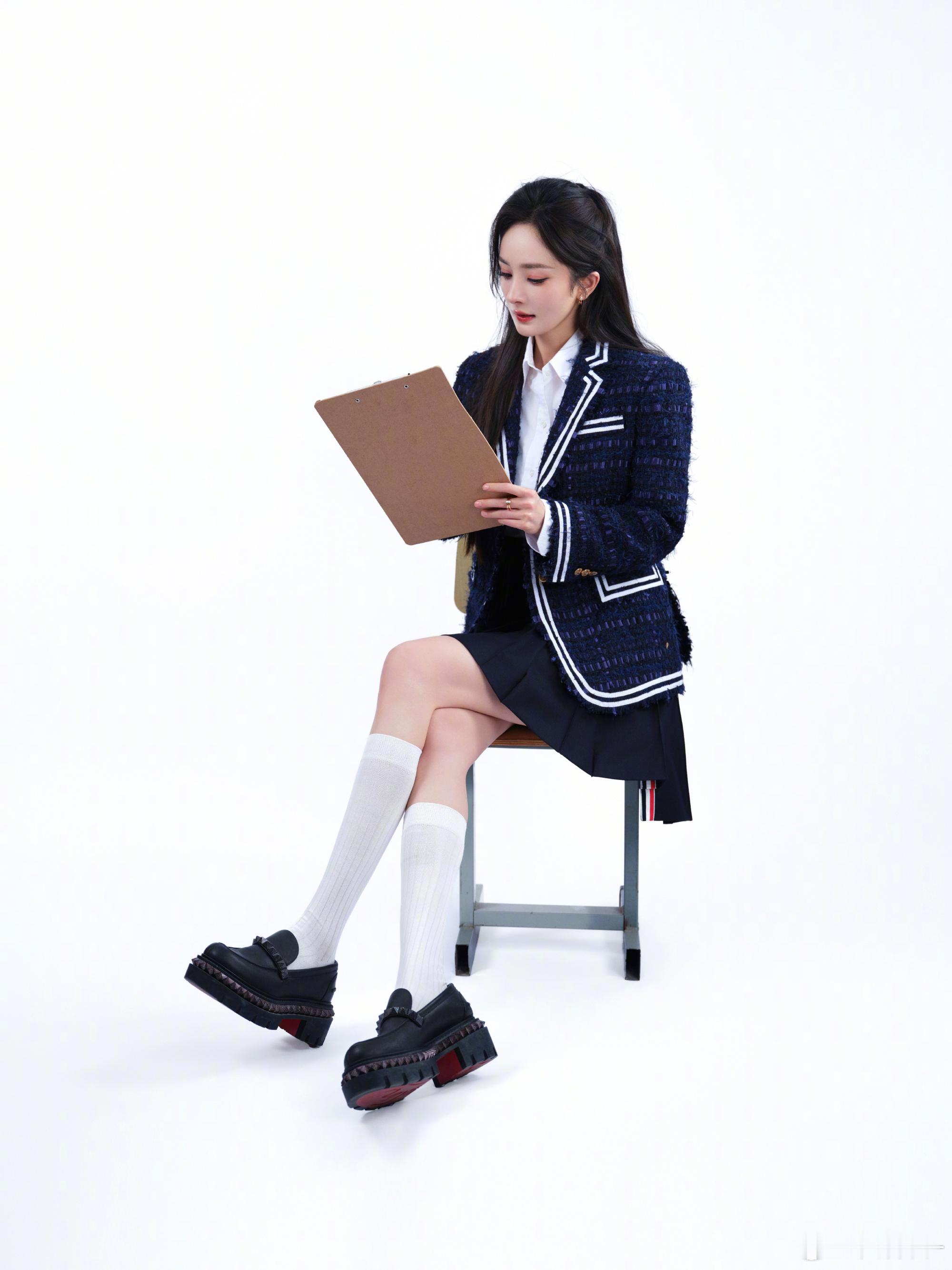 杨幂王者表演赛 期待这个全王者荣耀最漂亮的中路万花筒