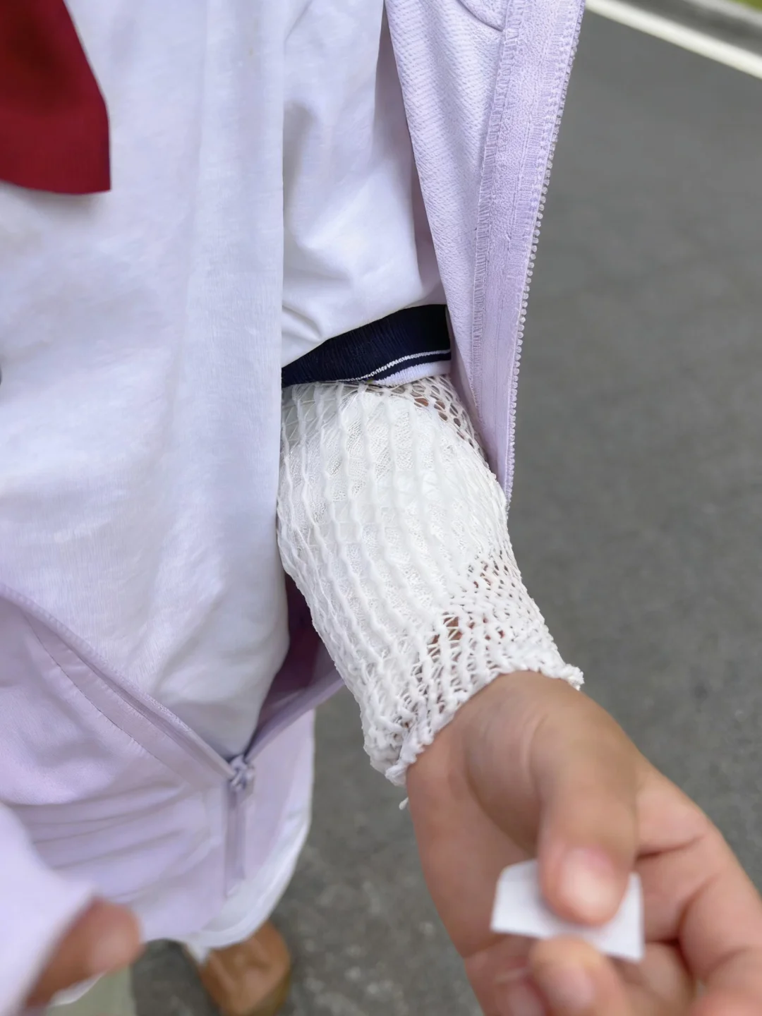 娃被电饭锅烫伤，我真要夸下这个少儿意外险！