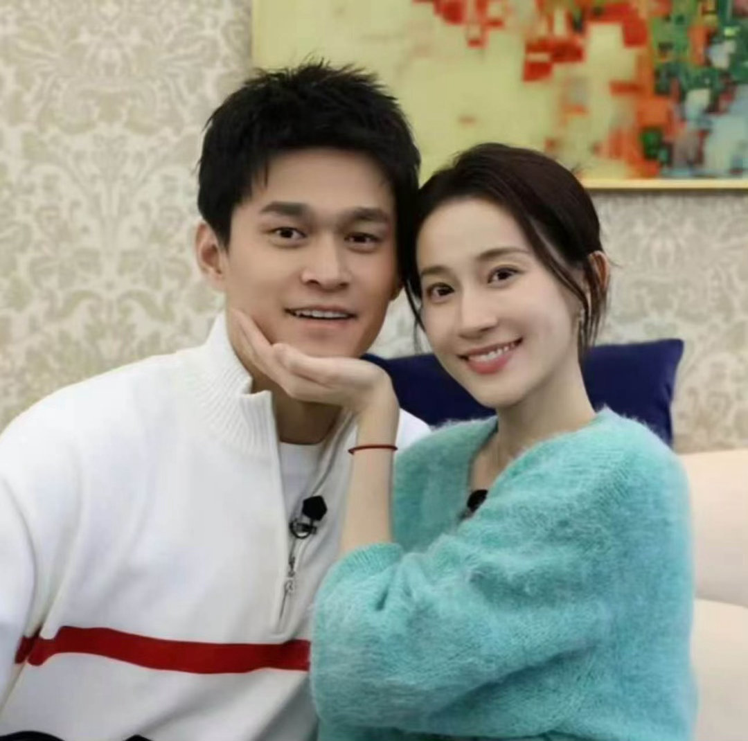 孙杨夸张豆豆会说话孙杨张豆豆你们两个互动真的是太甜了吧！这简直就是我理想中爱情的