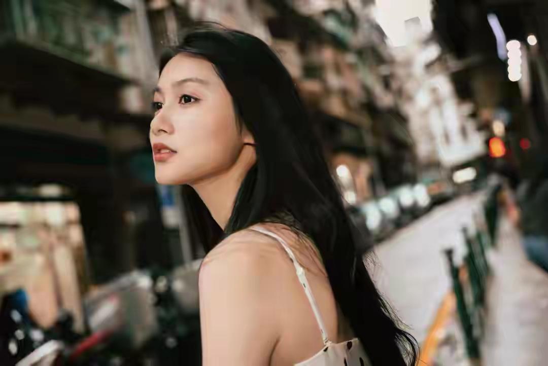 下联：友友请邀对下联