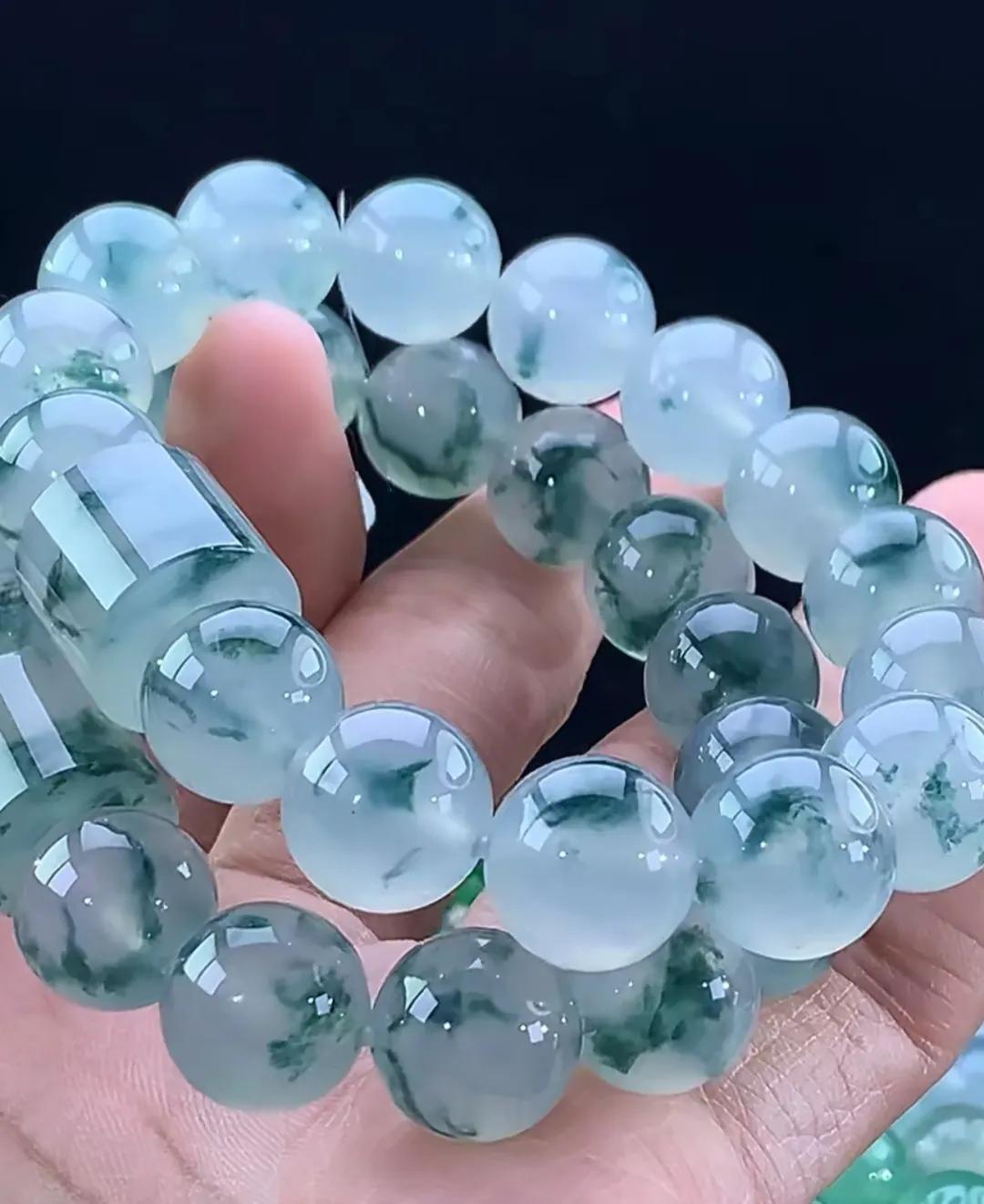 高冰飘花翡翠大比拼优质冰种翡翠 高品质老翡翠 翡翠冰飘花珠链 喜欢的翡翠 带翡翠