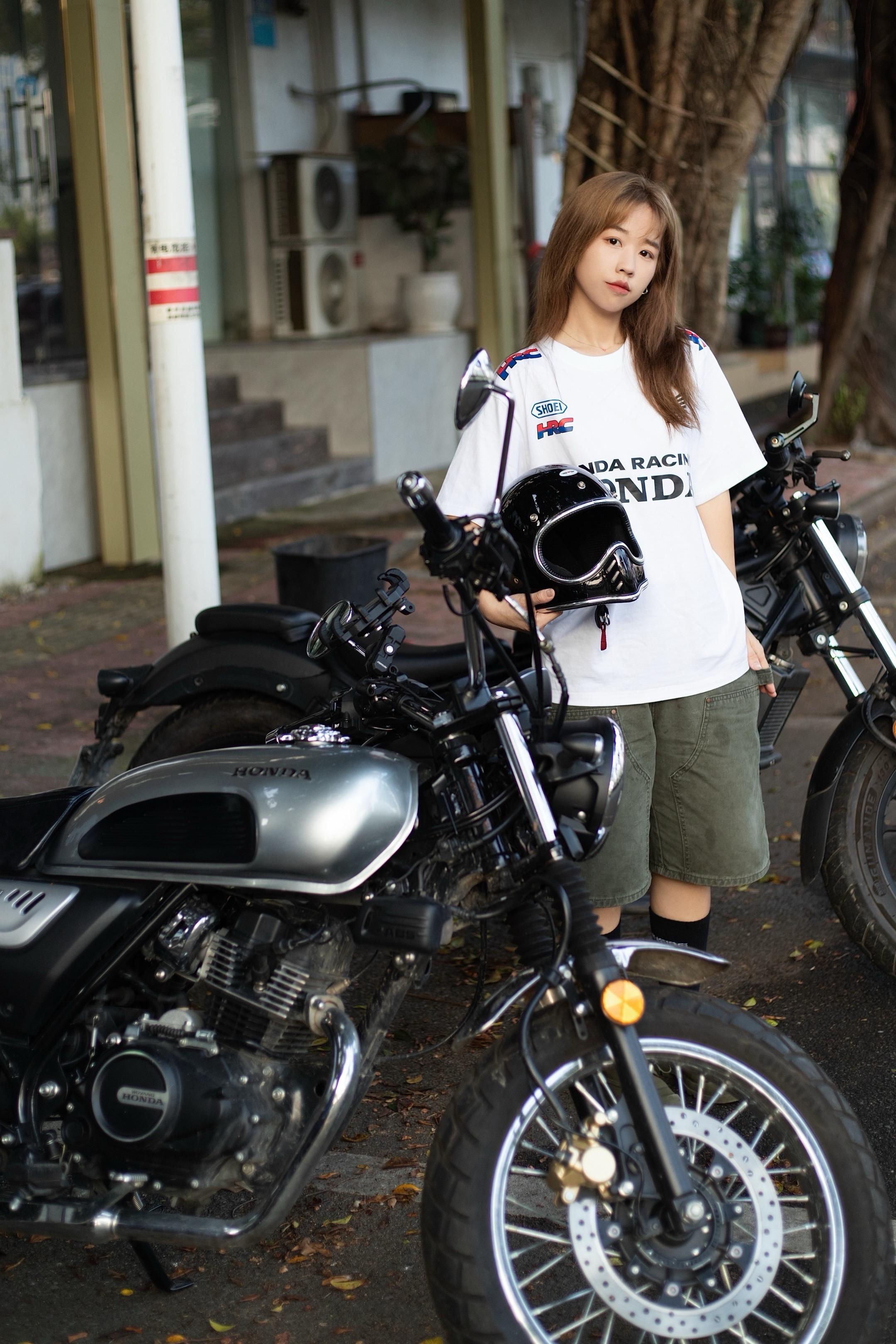 谁能拒绝一个骑HONDA的女生❓。穿Honda，骑Honda🏍 忠于...