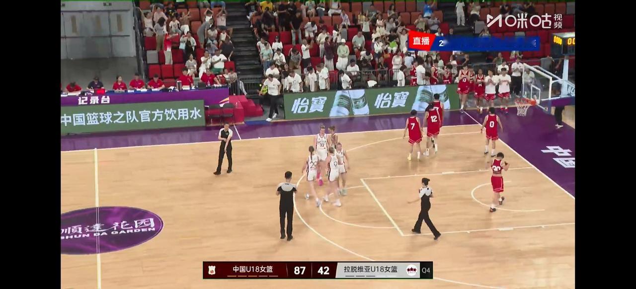 2026年6月19日晚，U18中国女篮太猛了，87：42狂胜拉脱维亚女篮。
比赛