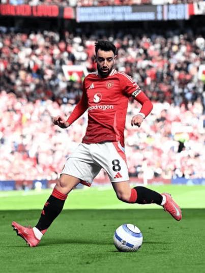 英超一夜爆大冷！
曼联1-2翻车，给保级队伍送温暖！
积分榜更新！

北京时间4