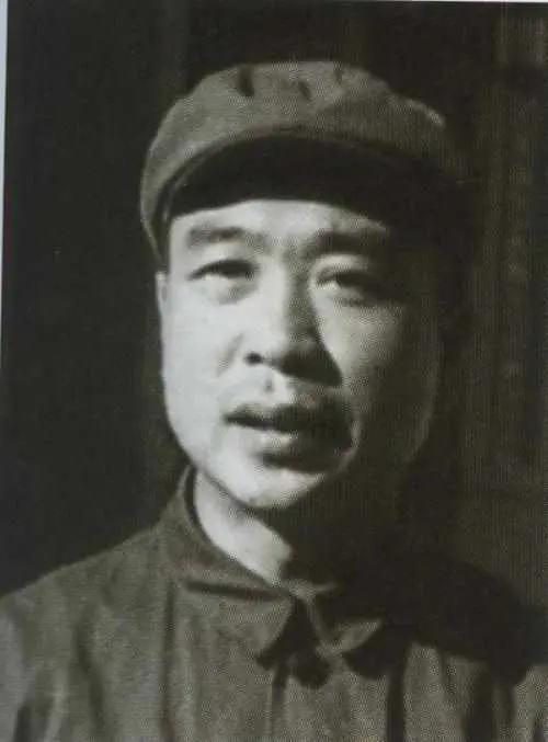 安震江（1928年10月-1977年9月12日），北京昌平人。新中国著名的反派演