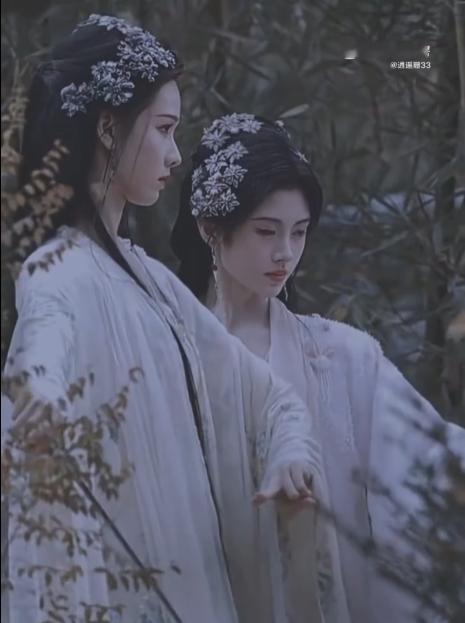 让鞠婧祎陈都灵合作简直是天才  鞠婧祎陈都灵确实是真的完全就是天仙配，感觉无论怎