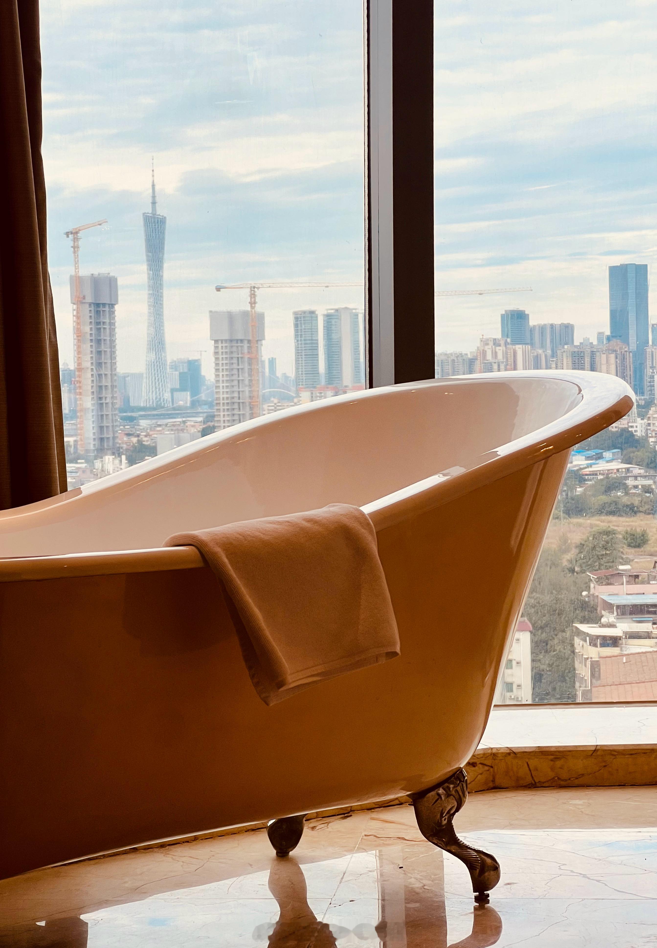 早啊！广州！快来广州车展 的展台面基啦！