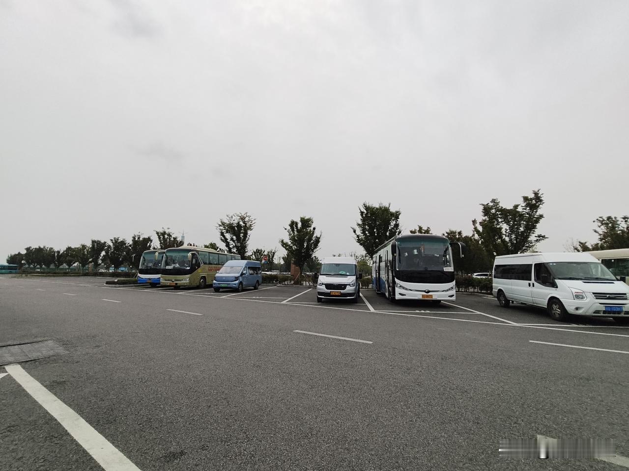《三星堆自驾散客旅游攻略，自驾朋友请收好》
来三星堆自驾不用担心停车。游客中心停