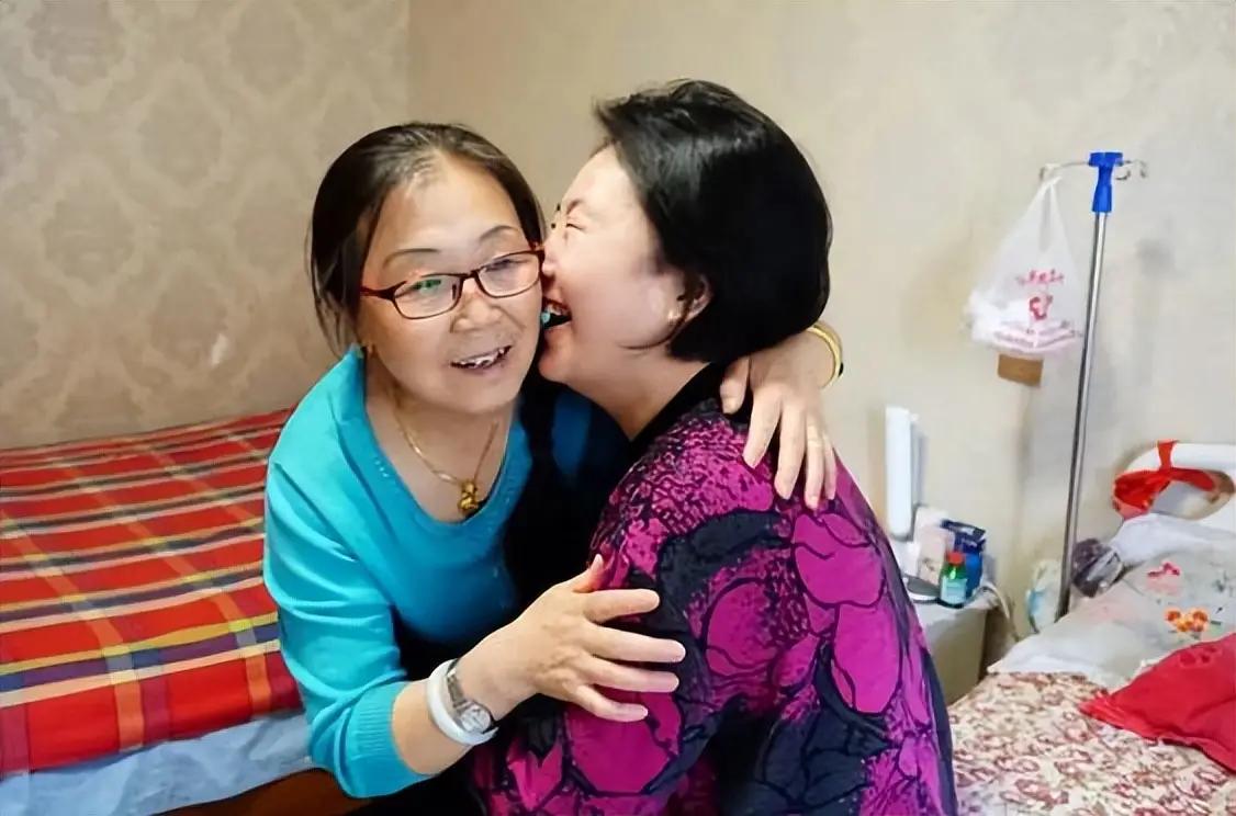 陕西1女子车祸成植物人，丈夫崩溃，婆婆不甘心照顾14年，谁知，女子醒来说了两个字