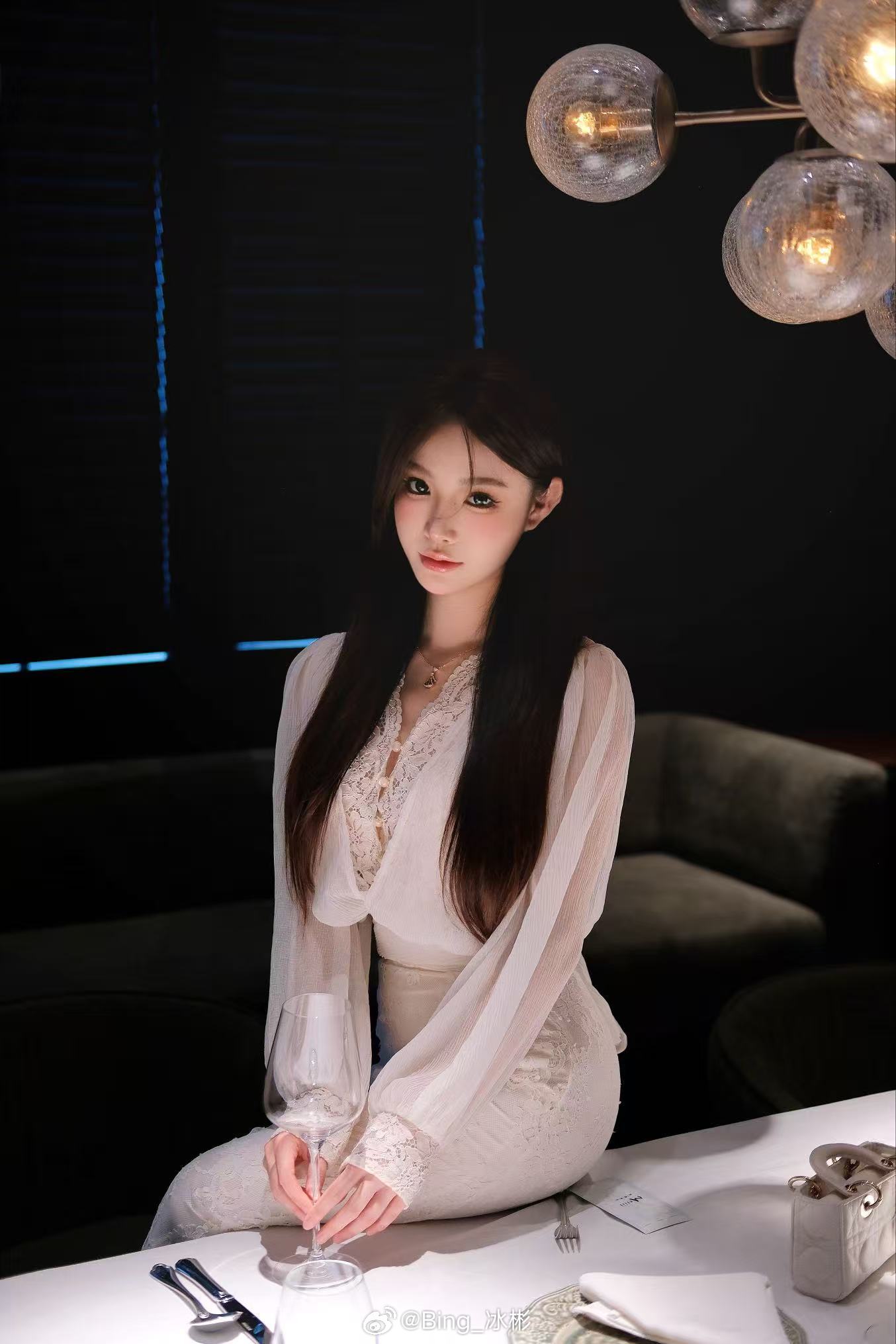 好美啊，谁家的顾客这么好看