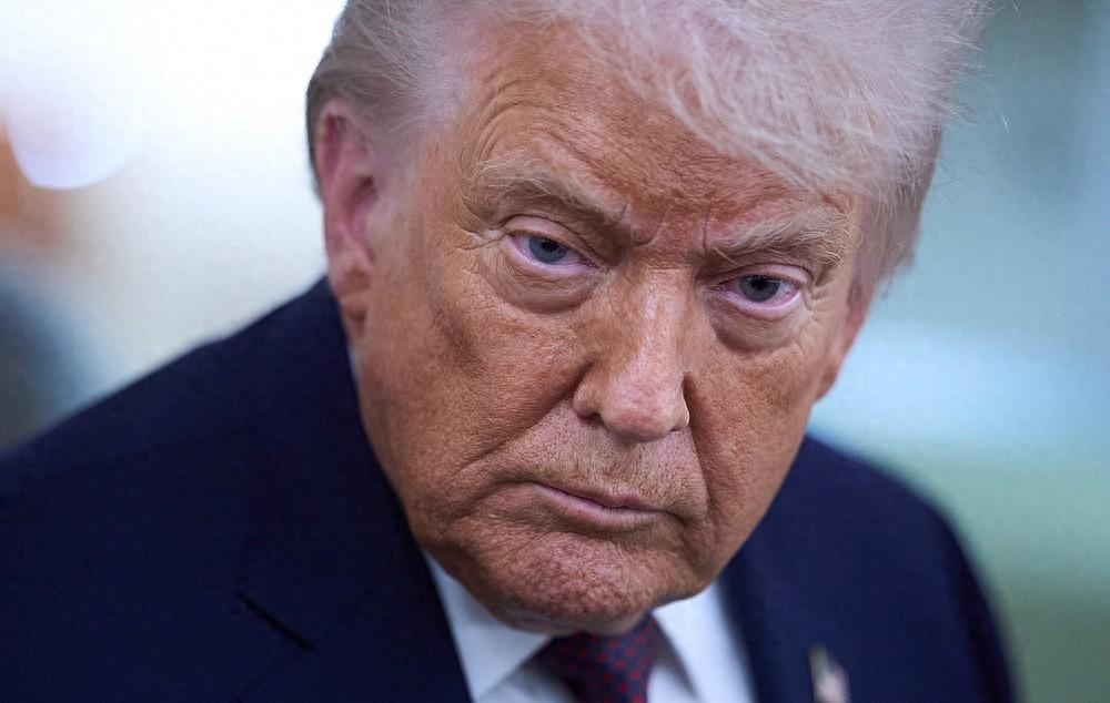 伊朗突然加大反击力度，美以空袭十多天后局势变了，真打还是在赌什么？
今天凌晨，伊