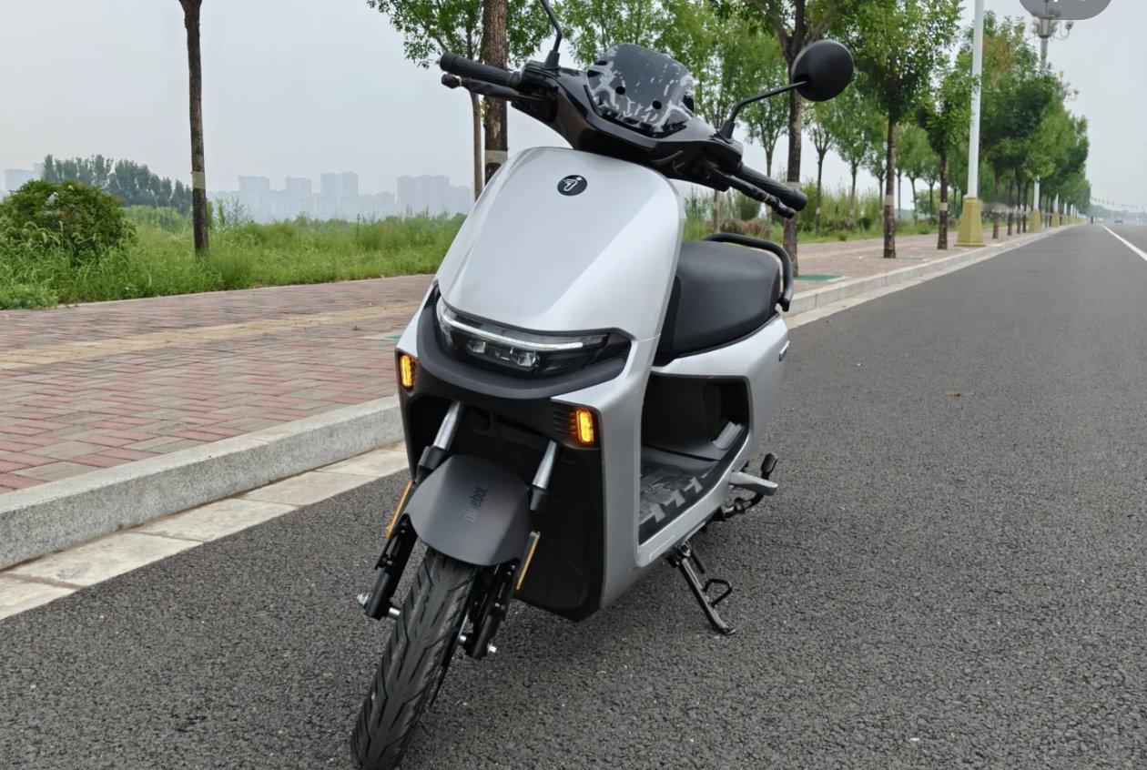 电动车新国标很多人买九号两轮电车，但是这个总被交警查，我听说九号严格来讲是摩托车