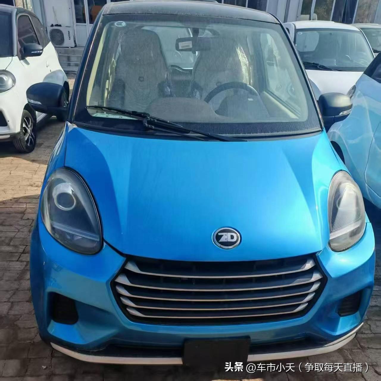 知豆D2应该是最早的老头乐车型，关键它还能上牌照。续航200多公里，当年定价5～