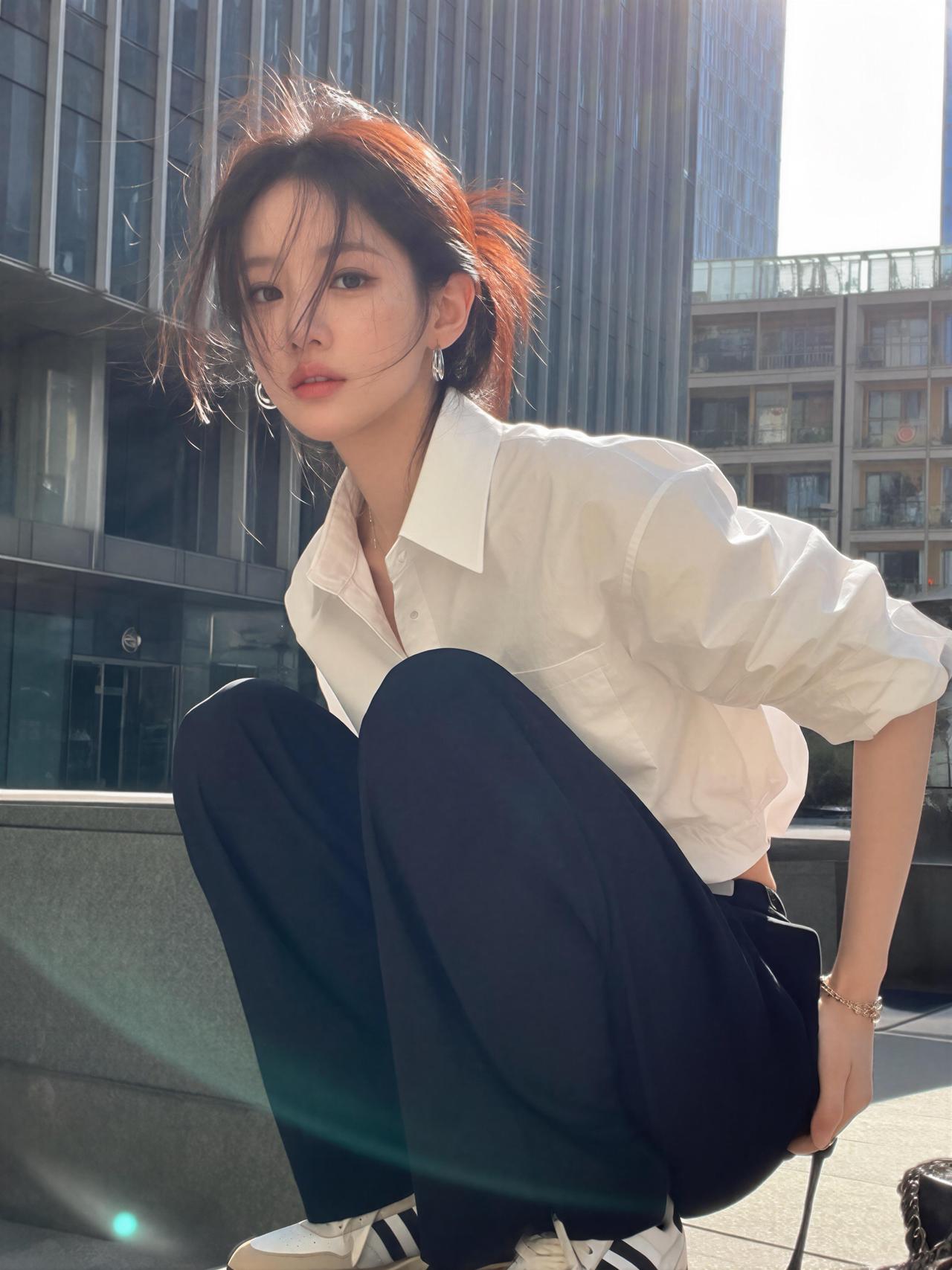 人和人的关系就像织毛衣 织的时候小心而漫长 拆开的时候只需要轻轻一拉