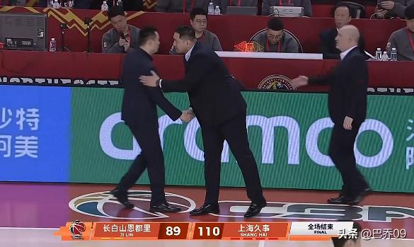 上海14连胜势不可挡，广东主场逆转复仇江苏，两战过后CBA季后赛席位争夺愈发激烈