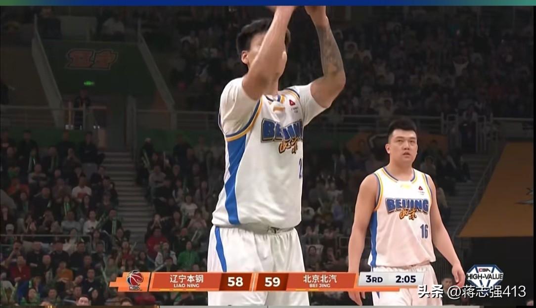 谁能想到第三节的赵睿杀疯了，打出加盟北京北汽最好的一场球，单节得分都上双了，赵睿