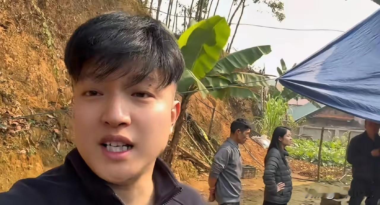 搬家与养老，谁接这个烫手山芋搬家与养老，谁接这个烫手山芋

房子装好了，搬不搬，