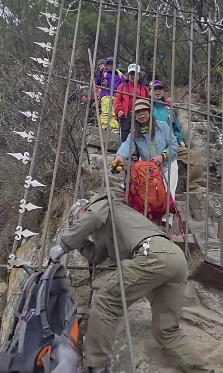 出行前先咨询，别再盲目来南太行走野线！

4月12日，马武寨一线天到抱犊村，西南