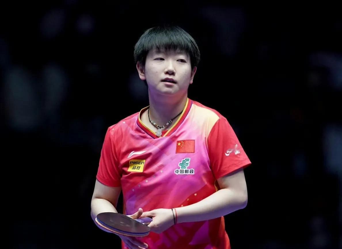#釜山世乒赛团体赛# 女团半决赛，中国vs法国，孙颖莎率先拿下第一分。

第一盘