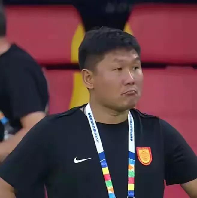 这绝对是一条成色和纯度很高的大黑鱼

赛季初，有谁能想到这个赛季最大的黑马是谁？