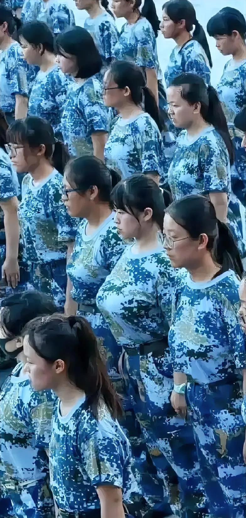 人海茫茫，波涛汹涌，真正的优秀者就如同囊中的锥子锋芒掩不住，会冒尖而出，被人一眼