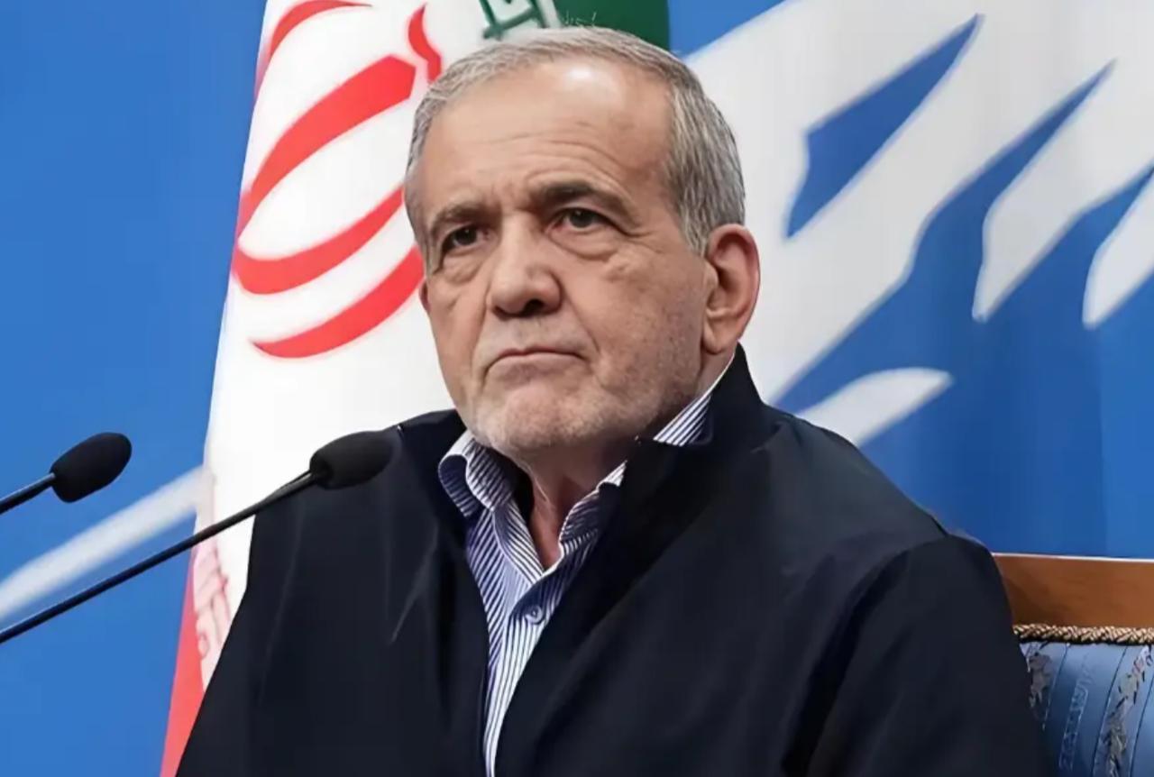 伊朗总统最新发声！

硬刚美国又安抚邻国

美国的围堵要如何继续


伊朗总统佩